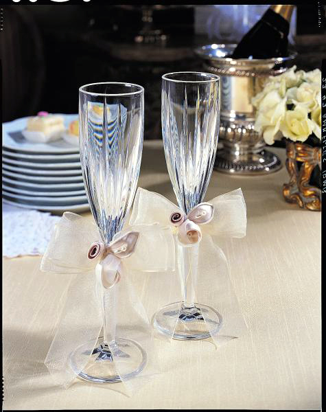 Amour Toasting Flutes