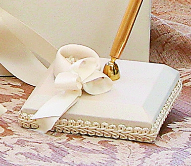 Calla Lily Pen Holder - Ivory