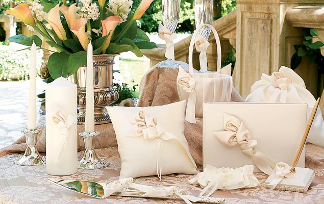 Calla Lily Wedding Accessories