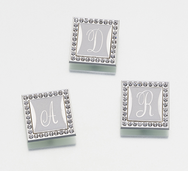Monogram Clip with Frame