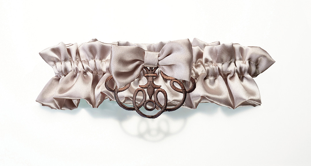 Brown Scroll Garter